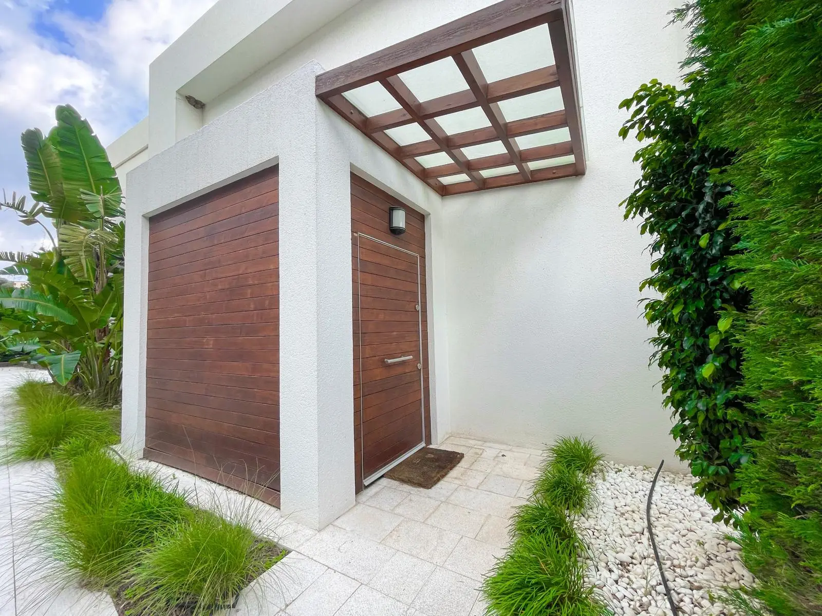 Villa entrance